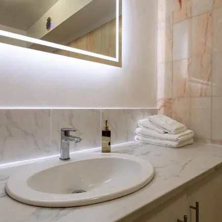 Apartman Premium Au Calme Avec Terrasse Vue Et Parking *