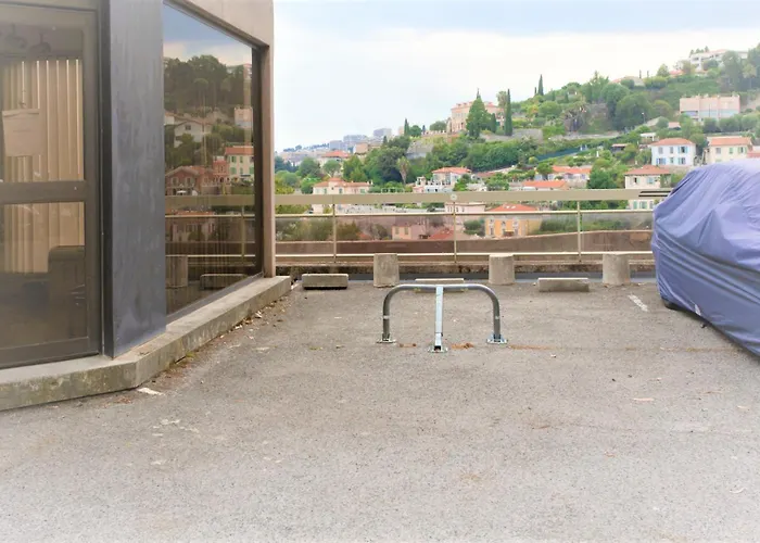 Apartment Premium Au Calme Avec Terrasse Vue Et Parking Nice